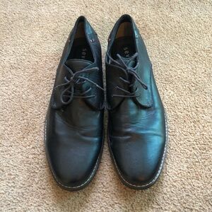 Seven 91 men’s dress shoes size 12 black laces up plain toe black faux leather